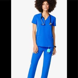 Figs scrub set in royal blue